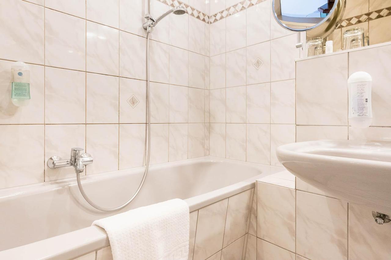 Hotel Frechener Hof Dış mekan fotoğraf