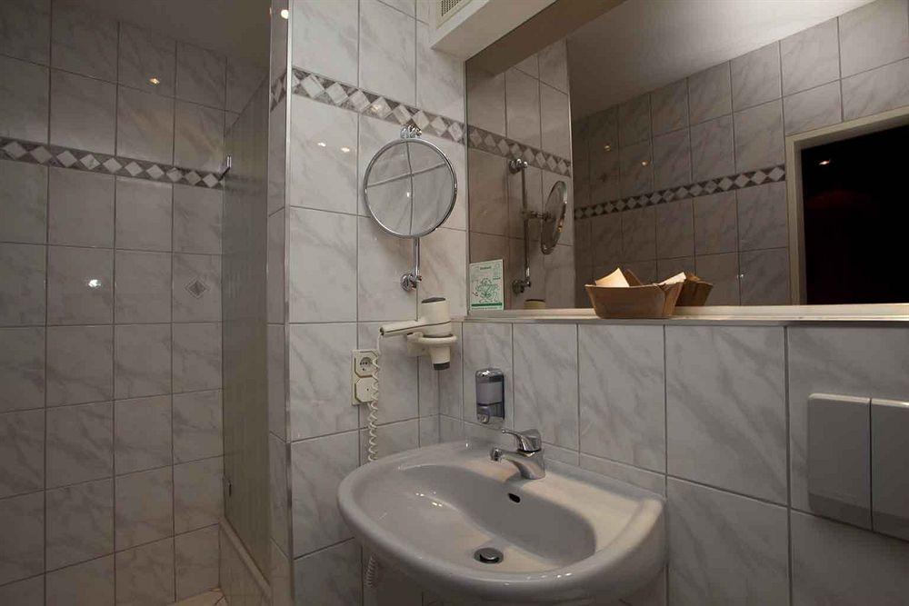 Hotel Frechener Hof Dış mekan fotoğraf